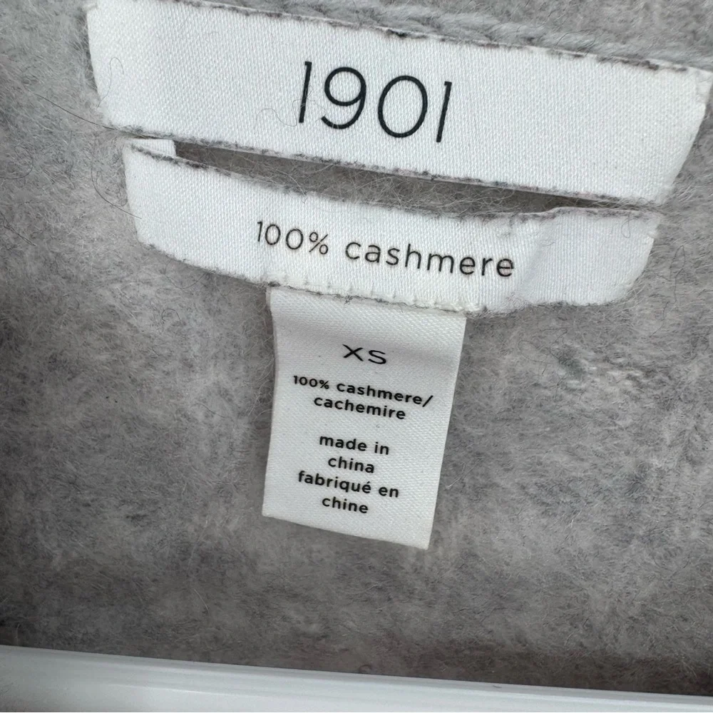 1901  100% cashmere Normcore cosycore whimsy Light Gray Cable Knit Sweater - Picture 3 of 5